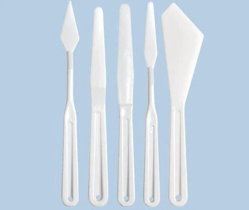 PLASTIC PALETTE KNIVES ASST 5'S