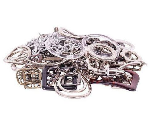 BUCKLES & BITS 400G