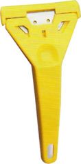 Glass Scraper Plastic Handle Osmer *Each*  9313023011535